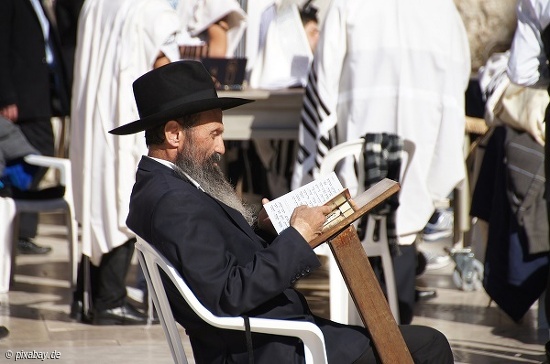 Jüdische Strömungen (orthodox, konservativ, liberal) und jüdische Feste